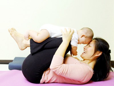 benefits of mom and baby yoga